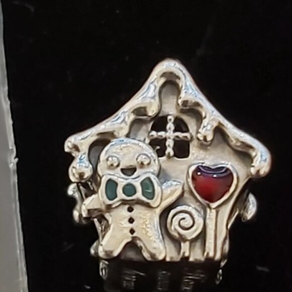 Auth PANDORA STERLING SILVER GINGERBREAD HOUSE CHARM 792823C01 *2023 COLLECTION* - Picture 3 of 12